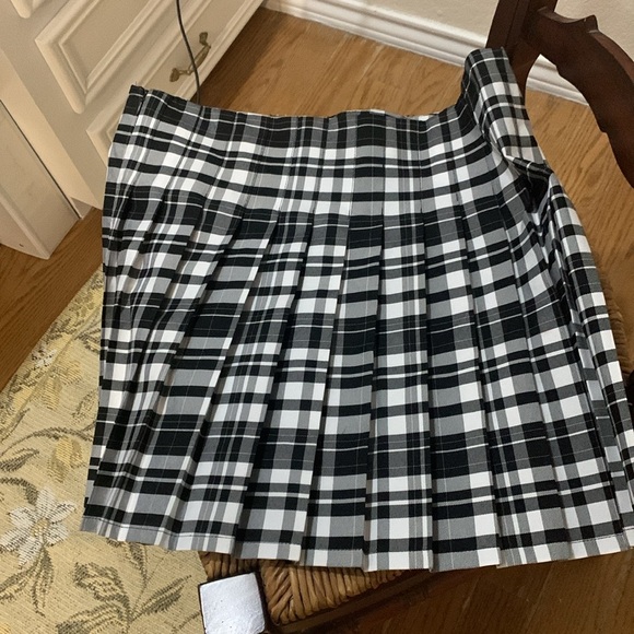 NWOT Black & White Skater Skirt Size XXL - Picture 7 of 7